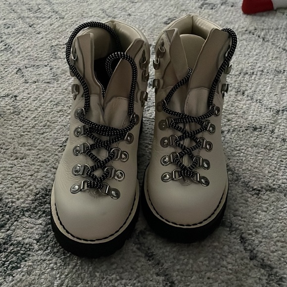 Proenza Schouler Lace-up Ankle Boots In 101 White. NBW too small for me! Size 6 - Picture 8 of 8